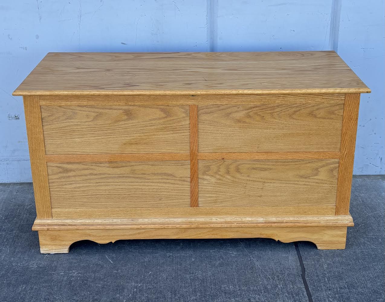 Vintage Wood Chest/trunk
