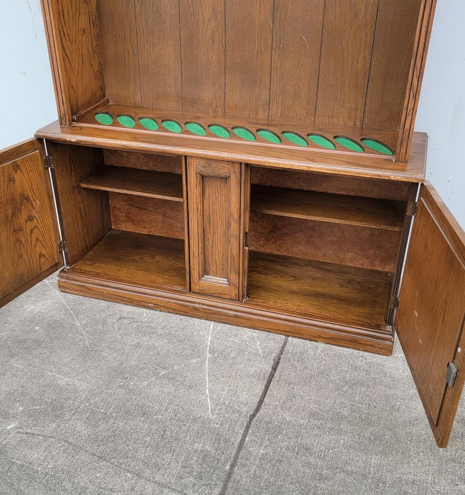 Gun display cabinet