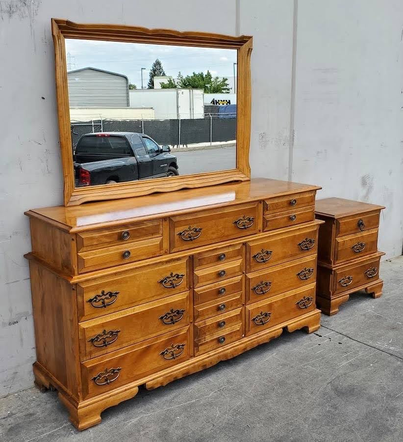 Meredith dresser with mirror and nightstand/bedside table