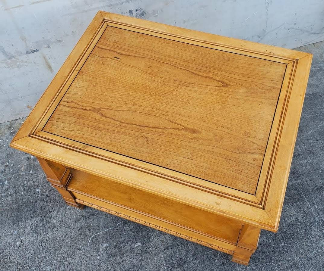 Hammary light wood end/side table with drawer