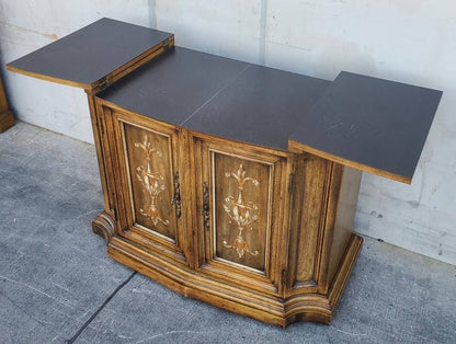 Server/buffet/console cabinet antique/vintage