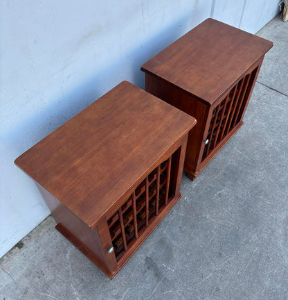 2 Wine rack cabinet with door