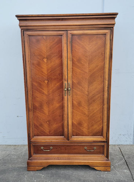 Vintage armoire/wardrobe cabinet