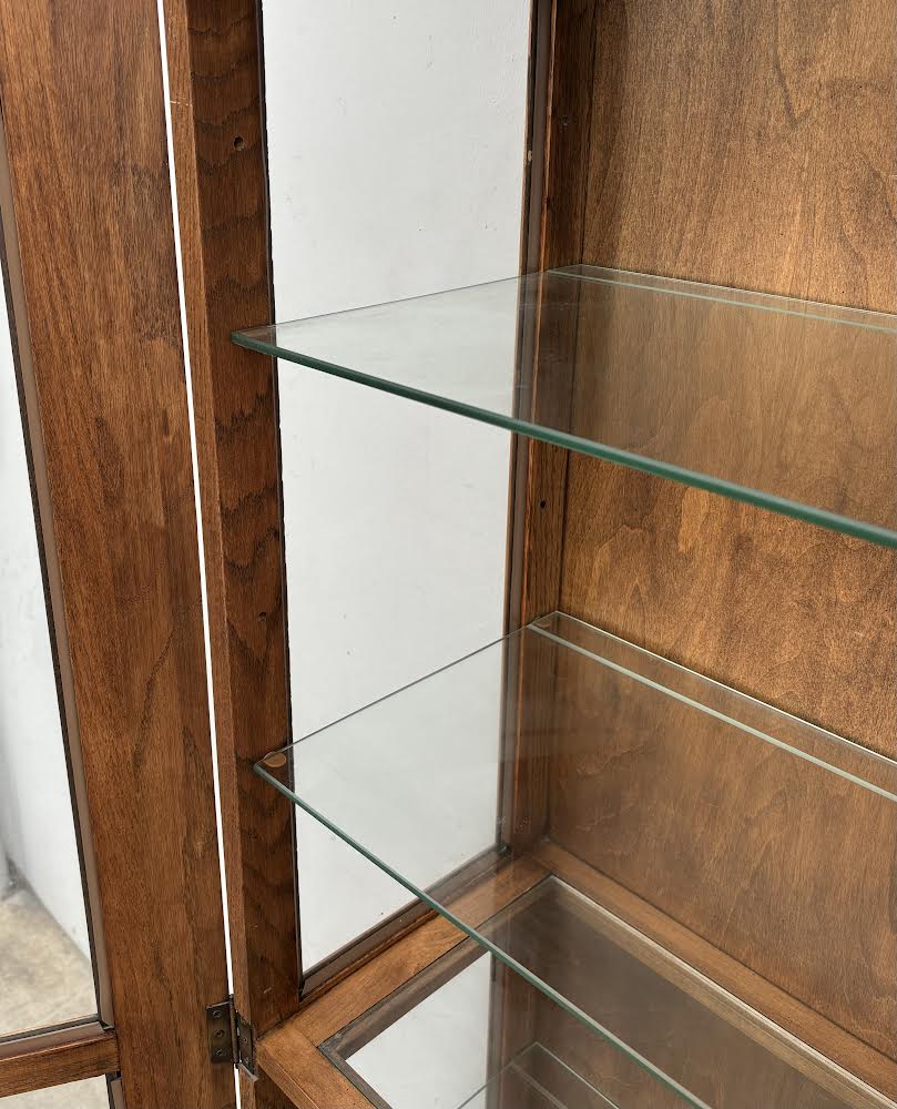 Harbor House China Cabinet Display Cabinet