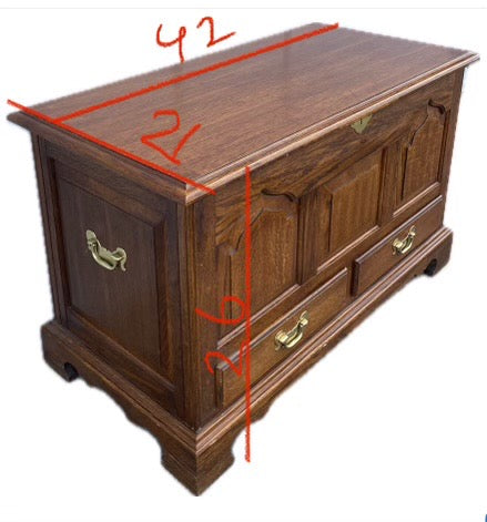 Antique/vintage blanket chest/trunk with drawers