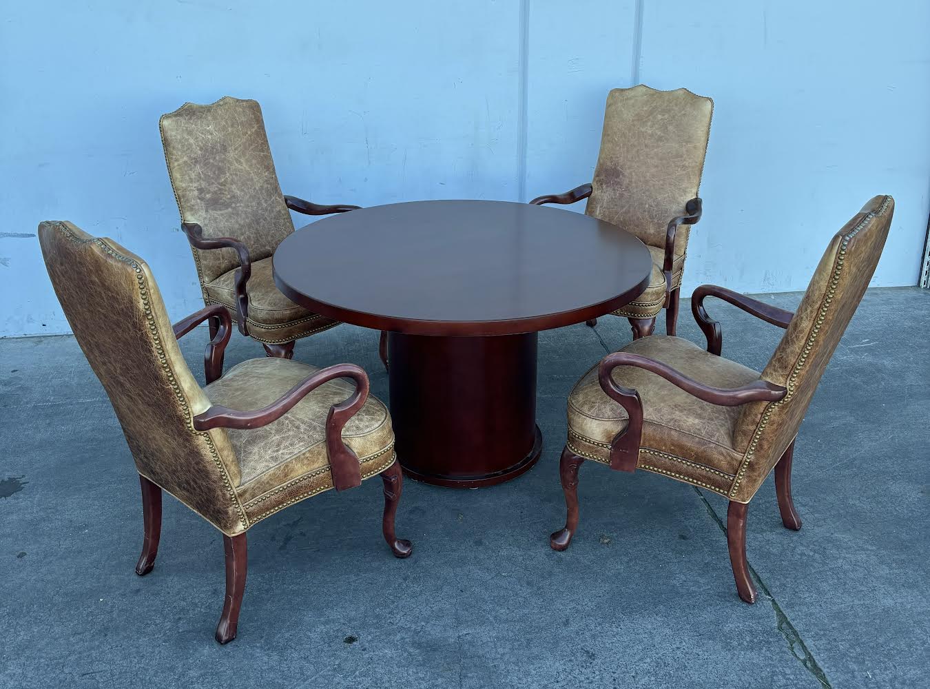 Round Cherry Table with 4 Hickory Chairs Brown Leather Queen Anne Style