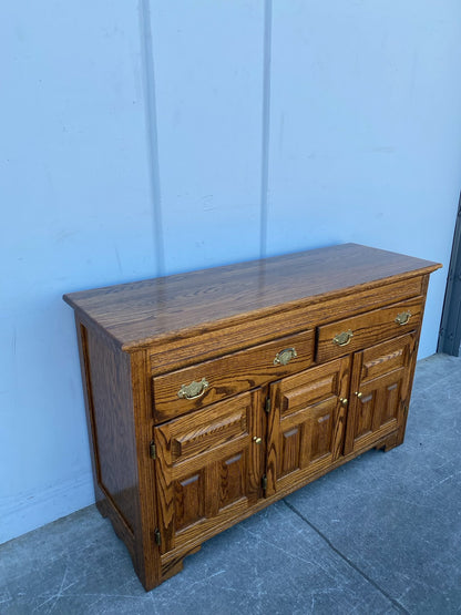 Buffet/ sideboard oak cabinet antique/ vintage