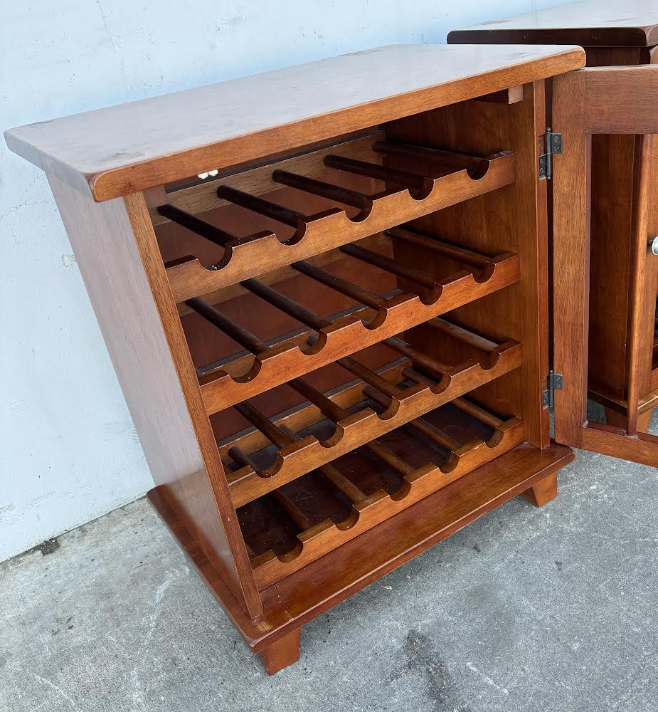 2 Wine rack cabinet with door