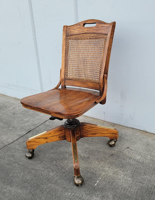 Office wicker back chair on wheels