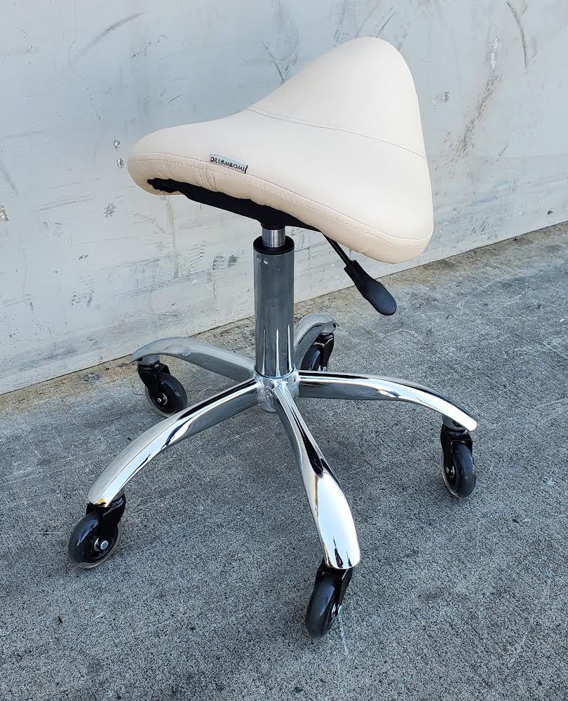 Dr lomilomi rolling saddle seat salon/clinic stool