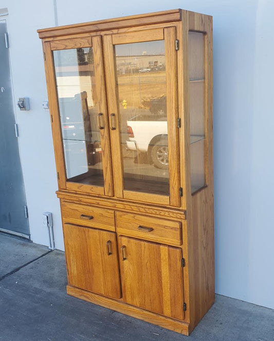 light wood/honey China display cabinet