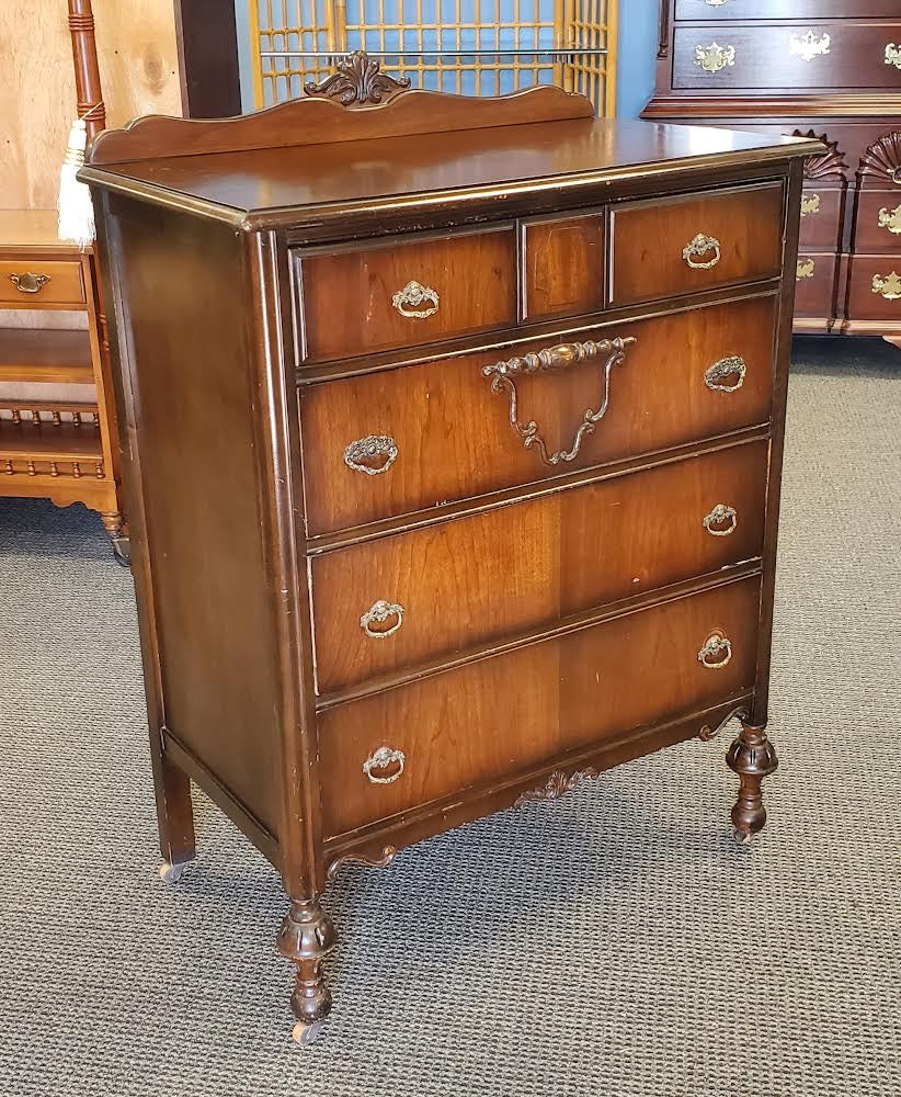 Antique/vintage dresser /highboy
