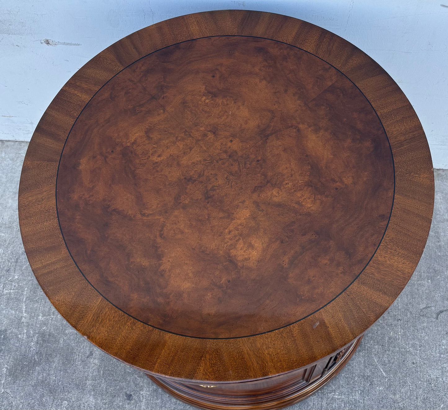 Karges round end/ side table cabinet