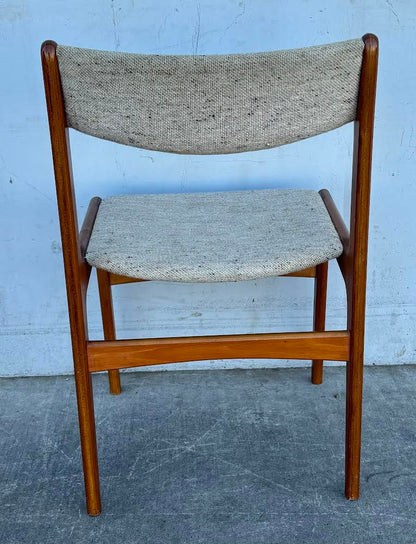 Mid Century Modern Chair