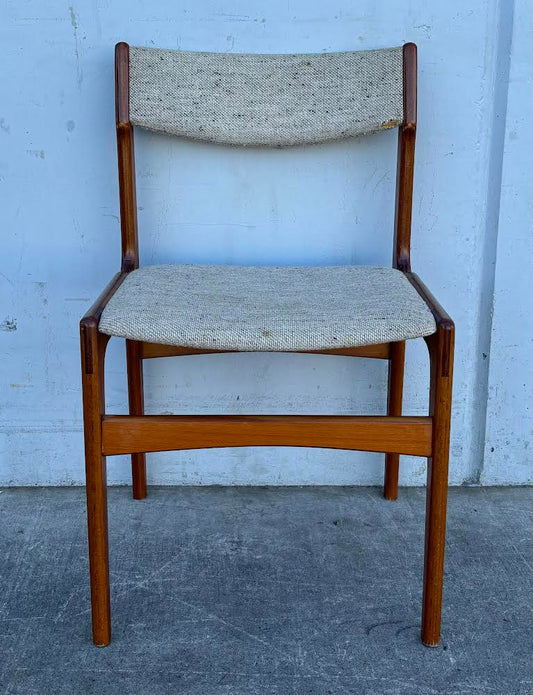 Mid Century Modern Chair