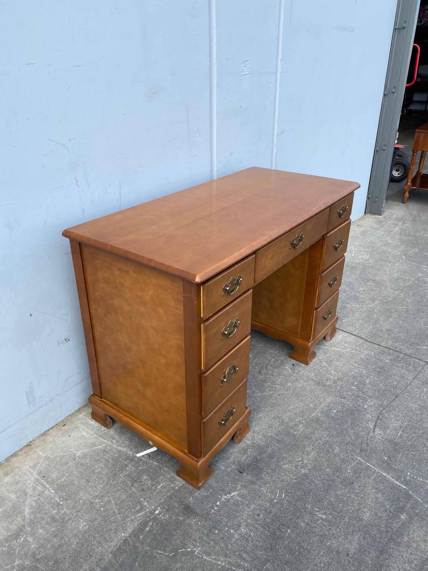 Office/writing desk vintage maple