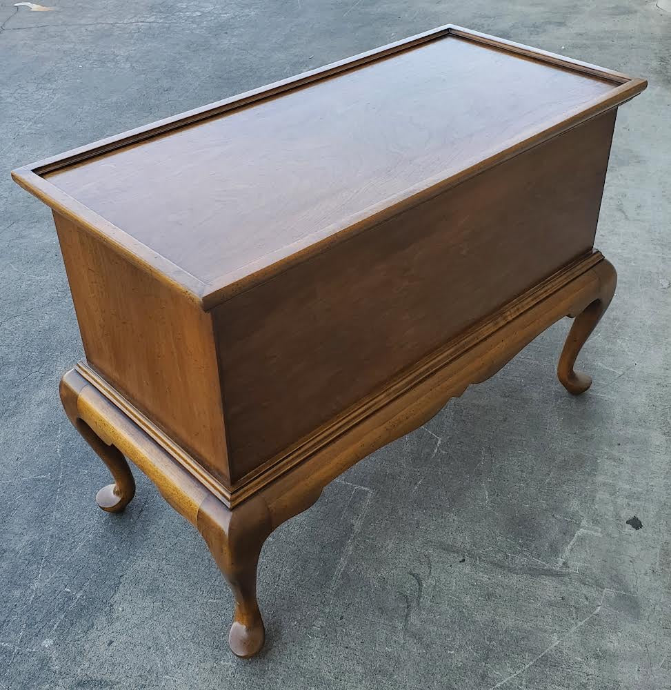 antique console/entryway sideboard cabinet
