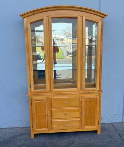 Light wood display china cabinet ( no light)
