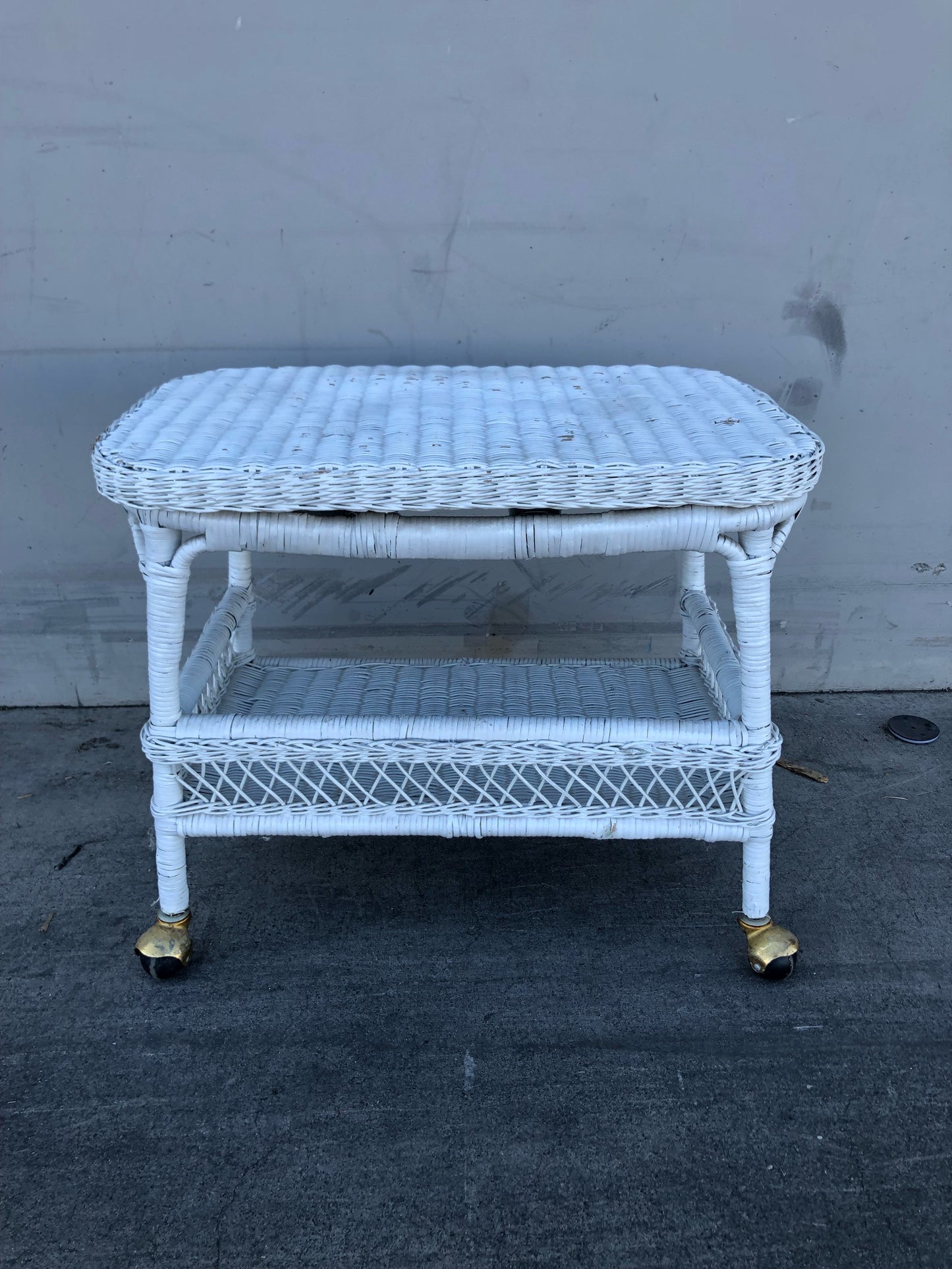 white wicker/cane/rattan  end /side table/ bar cart/serving trolley on wheels