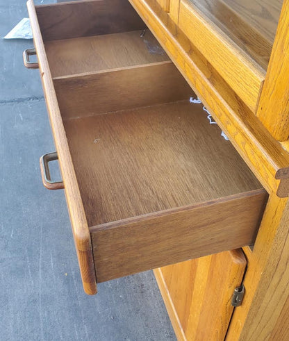 light wood/honey China display cabinet