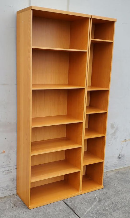 Light Wood double bookcase/bookshelf