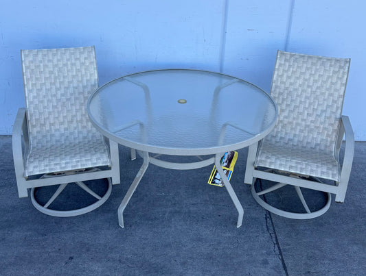 Patio/ outdoor set round table with 2 swivel/rocker chairs