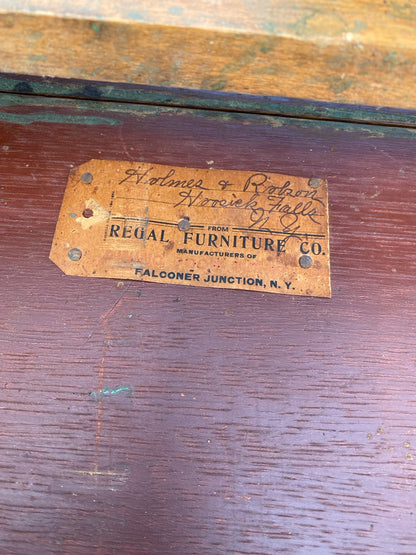 Regal furniture co. Dining table with 5 leaves