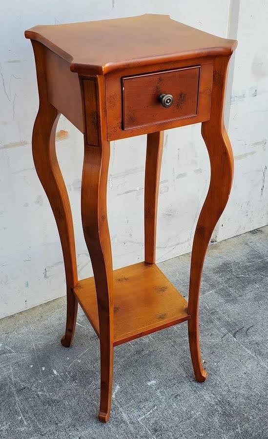 Bombay end/side table with drawer