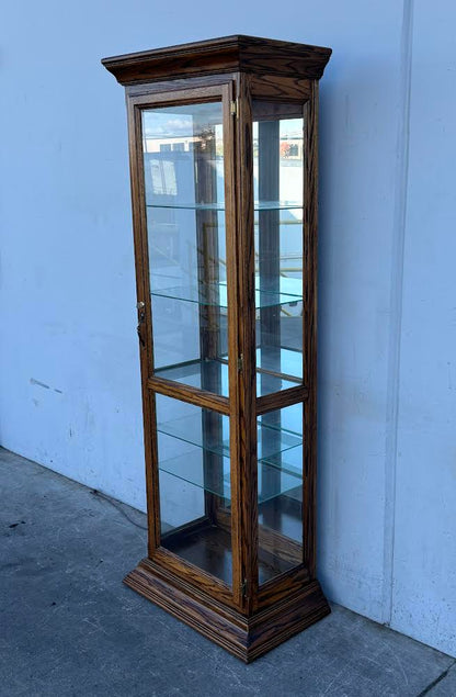 Vintage China Cabinet/Curio display