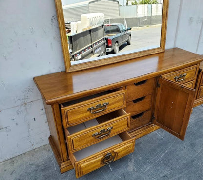 Dresser with mirror light wood antique/vintage