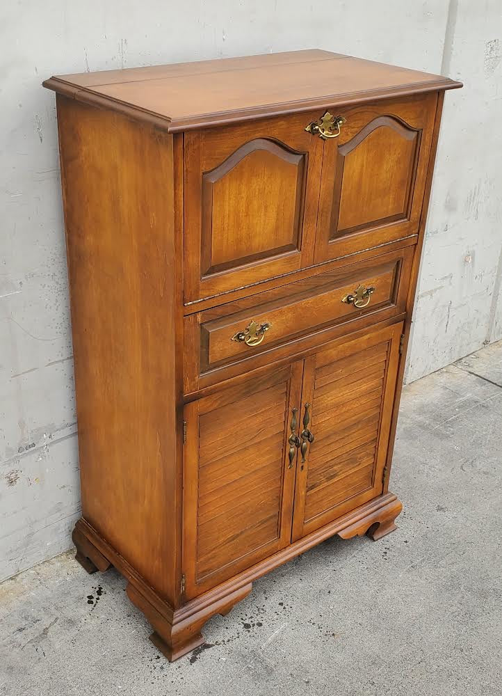 Custom made Lifetime Tollins bar/cocktail/drinks cabinet