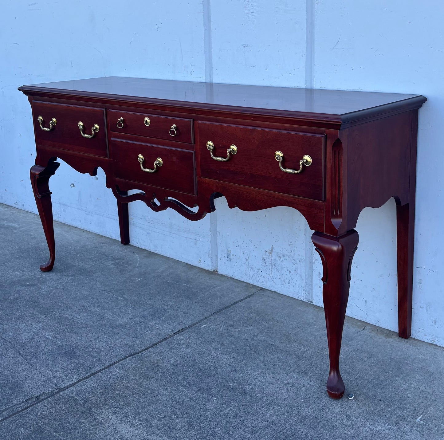 Pennsylvania house dark wood mahogany console/ hallway table
