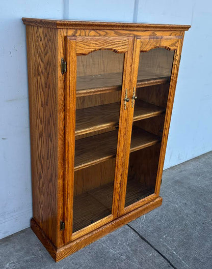 Antique Oak Bookcase/Curio cabinet