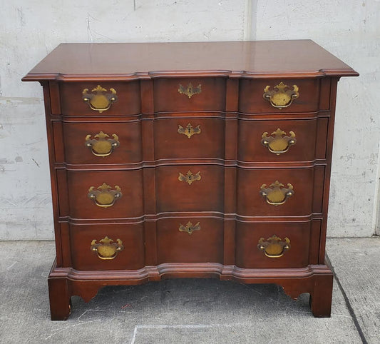 block front dresser/chest of drawers antique/vintage dark wood