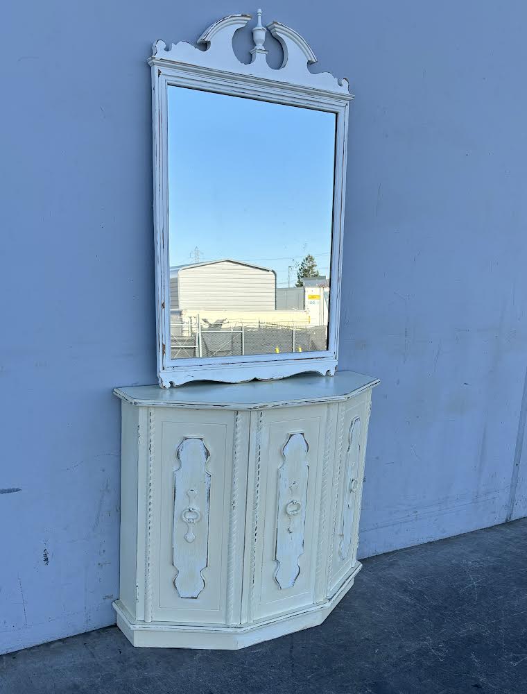 White/cream entry/hallway cabinet with mirror
