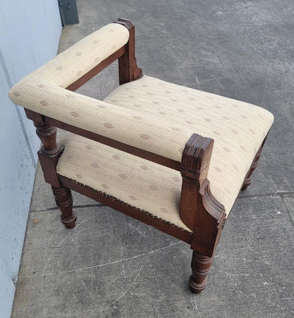 Antique/ vintage Victorian corner chair white/ beige