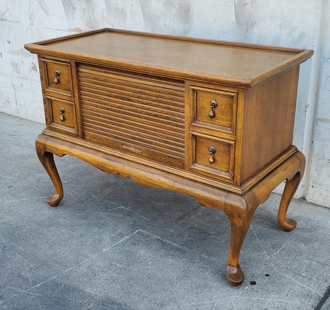 antique console/entryway sideboard cabinet