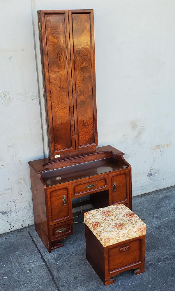 antique/vintage vanity dresser/table tri-fold mirror with stool