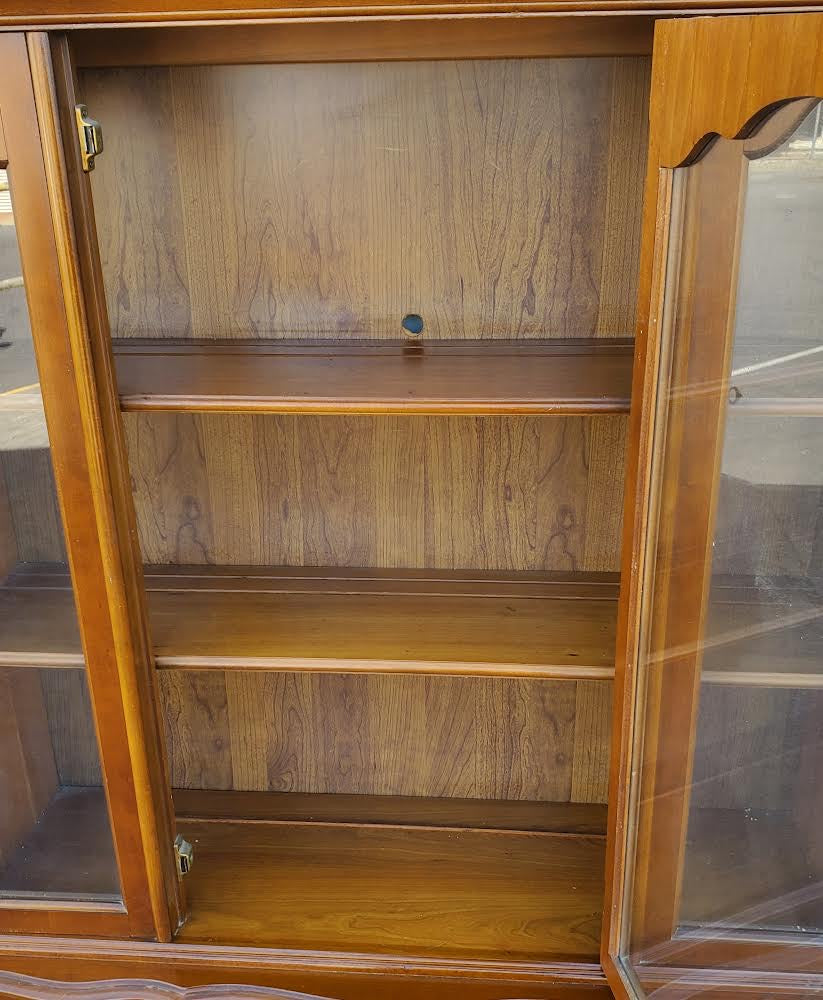 China hutch display cabinet