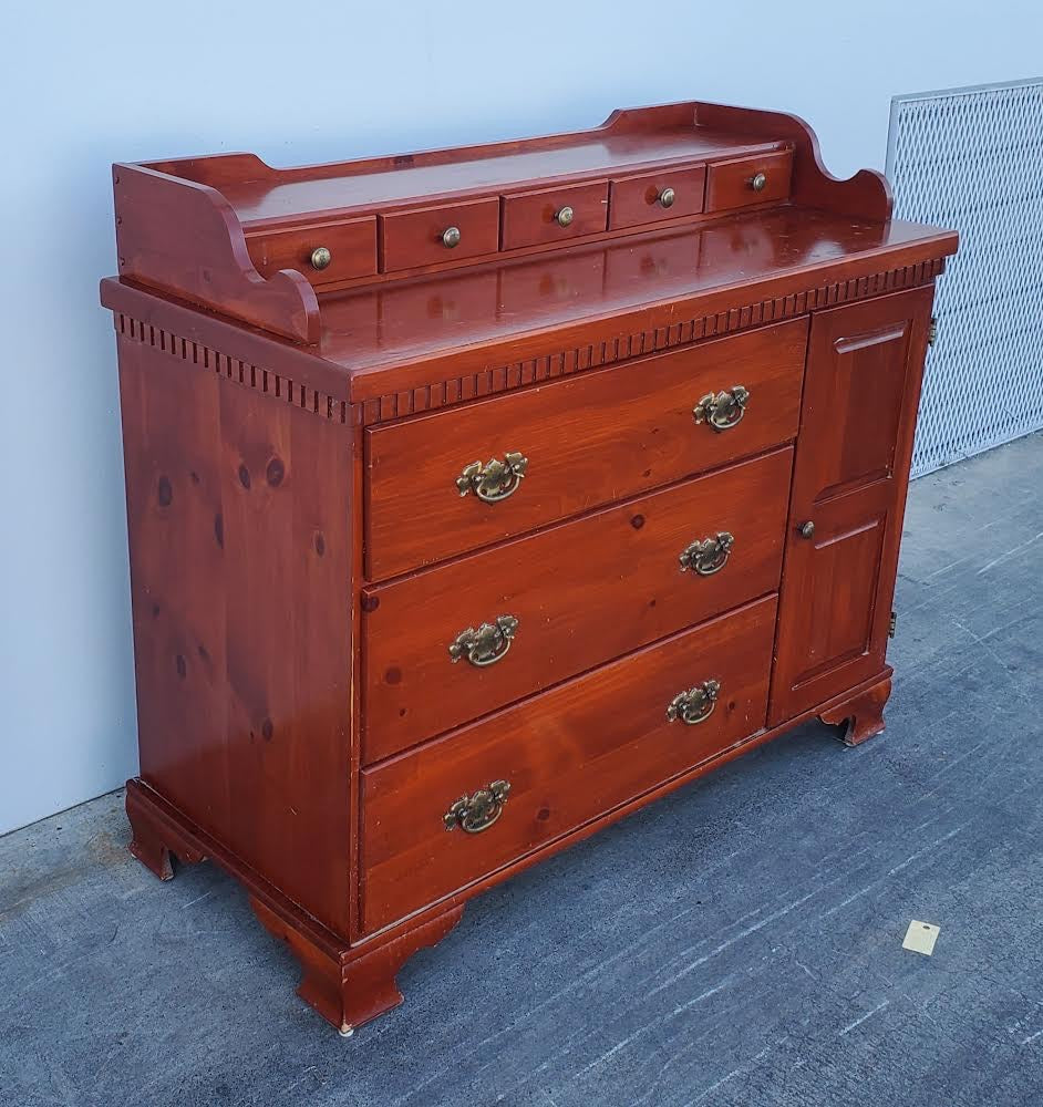 mahogany dresser/ chest if drawers/ sideboard server antique/ vintage