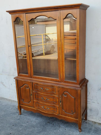 China hutch display cabinet