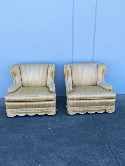 Beige/ tan/ cream antique/vintage armchairs set (2)