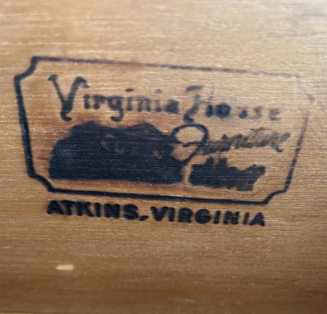 Virginia house Oak Hutch display cabinet
