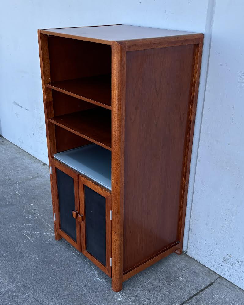 Bookcase/Hutch