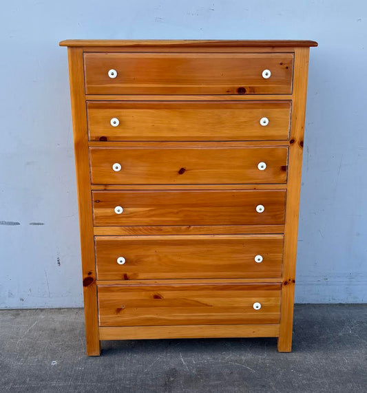Southern Furniture 6-Drawer Pine Chest Dresser