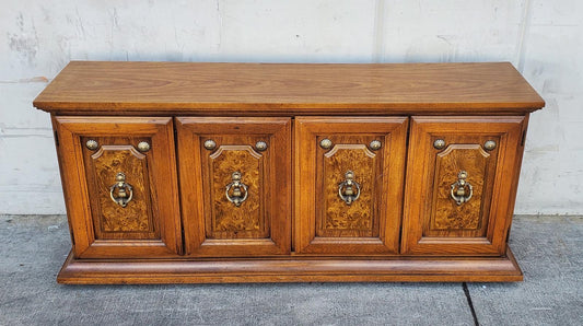 Buffet/sideboard credenza cabinet