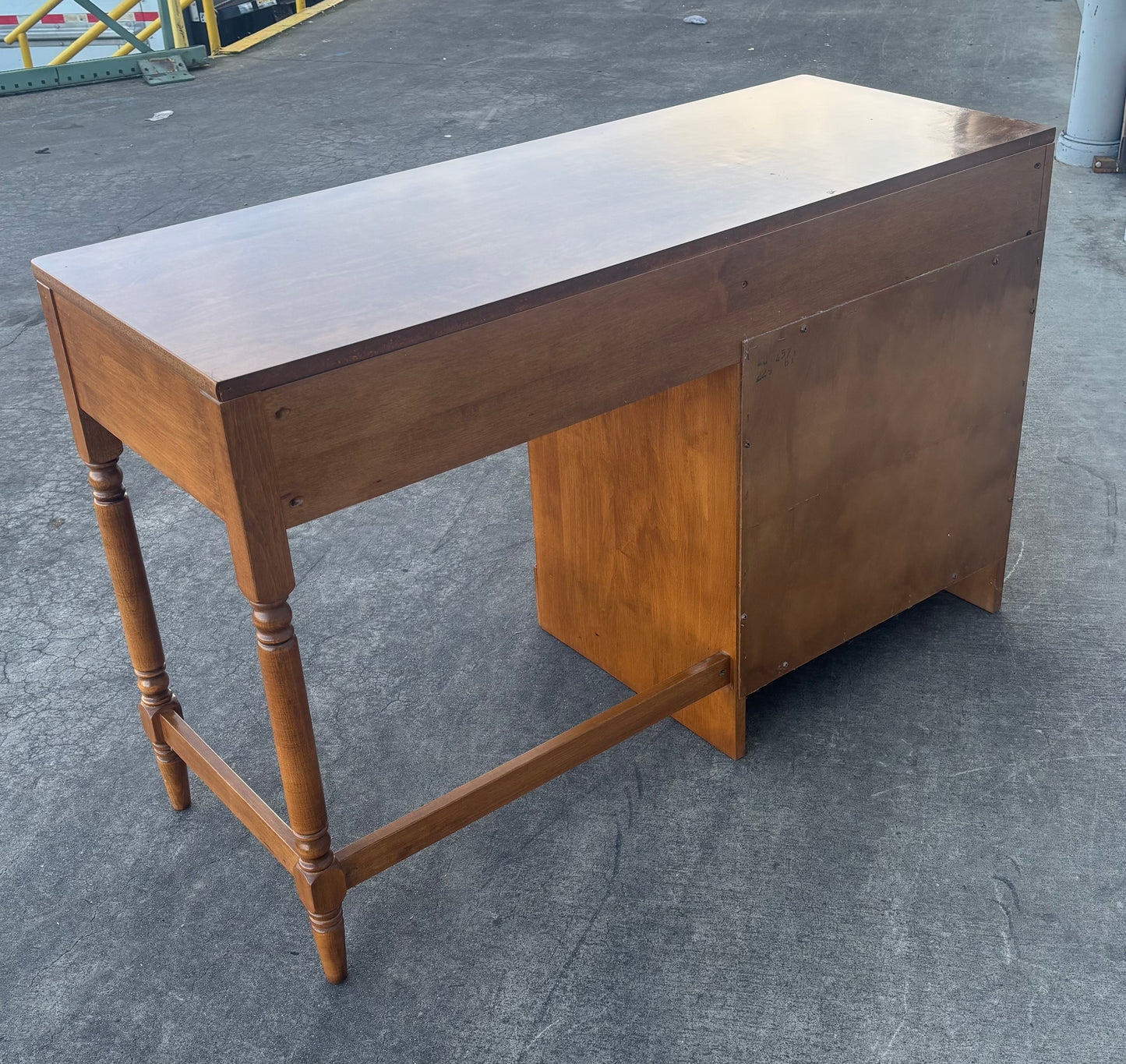 Ethan Allen vintage heirloom nutmeg maple desk