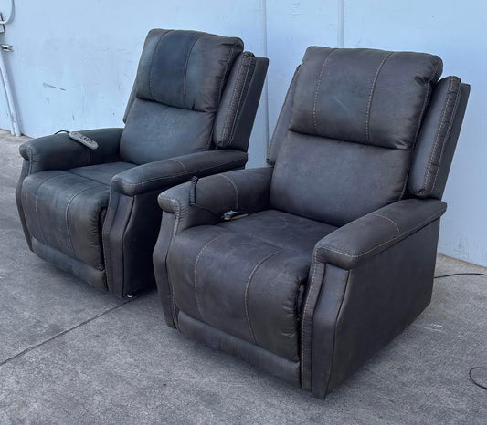 2 Electric Recliner Chairs