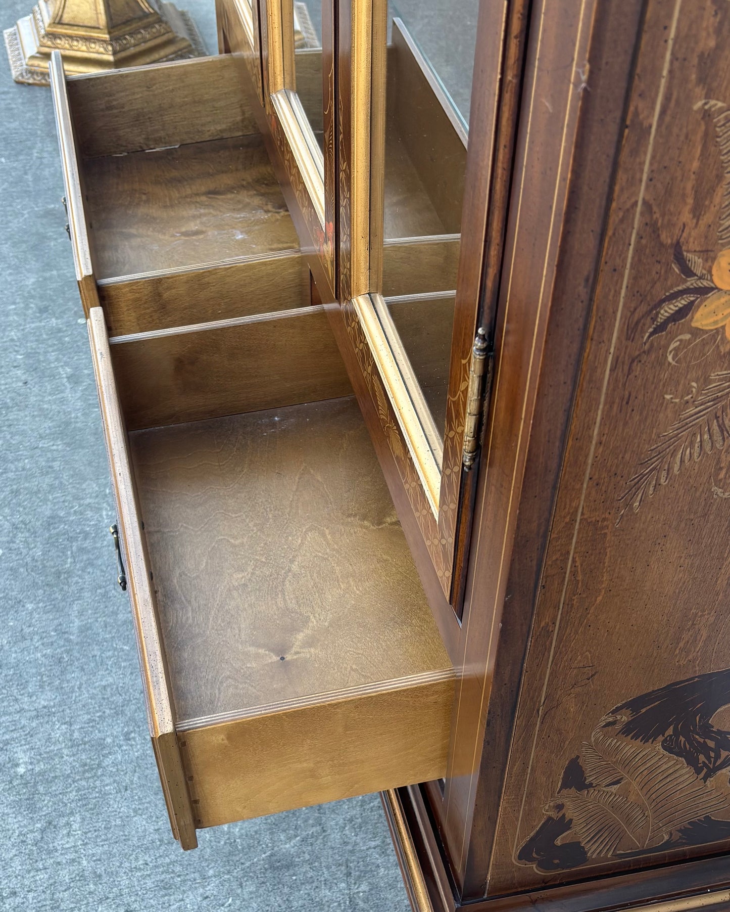 Lighted curio display cabinet antique/ vintage