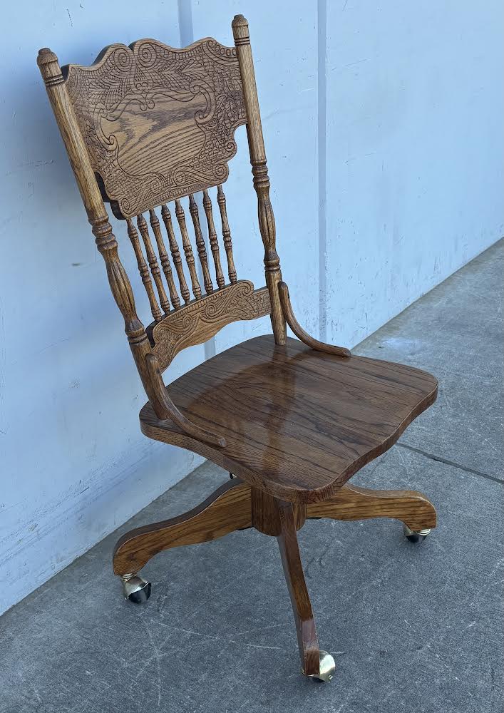 Antique Pressed Back Oak Steno Chair